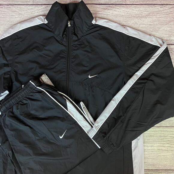 Vintage Nike 2pc Silver Tag Black & Gray Windbreaker Track Suit - Picture 1 of 11